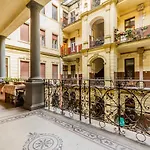 W17Cozy 10Min Walk To Parliament & Friendly Host