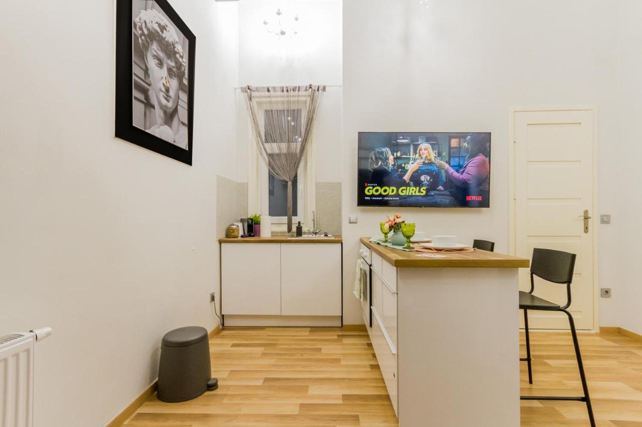 W17cozy 10min Walk To Parliament & Friendly Host Apartment *